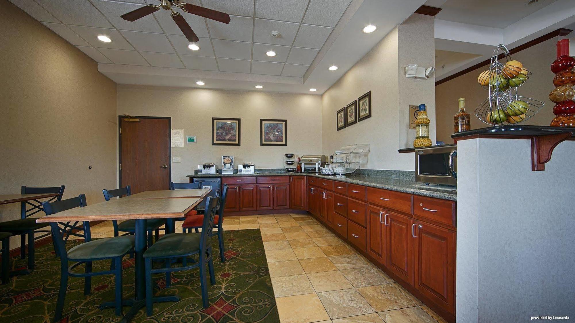 Western Port Hotel 3*