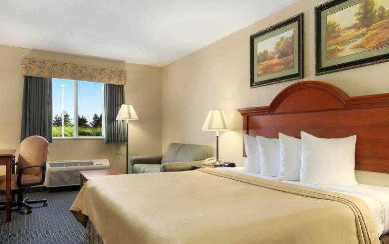 Hotel Western Port 3*