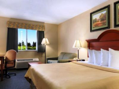 Western Port Hotel 3*